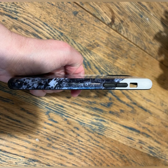 💙 KASEME IPHONE CASE – MONTAGNE HIVERNALE (iPhone11) - Picture 5 of 5